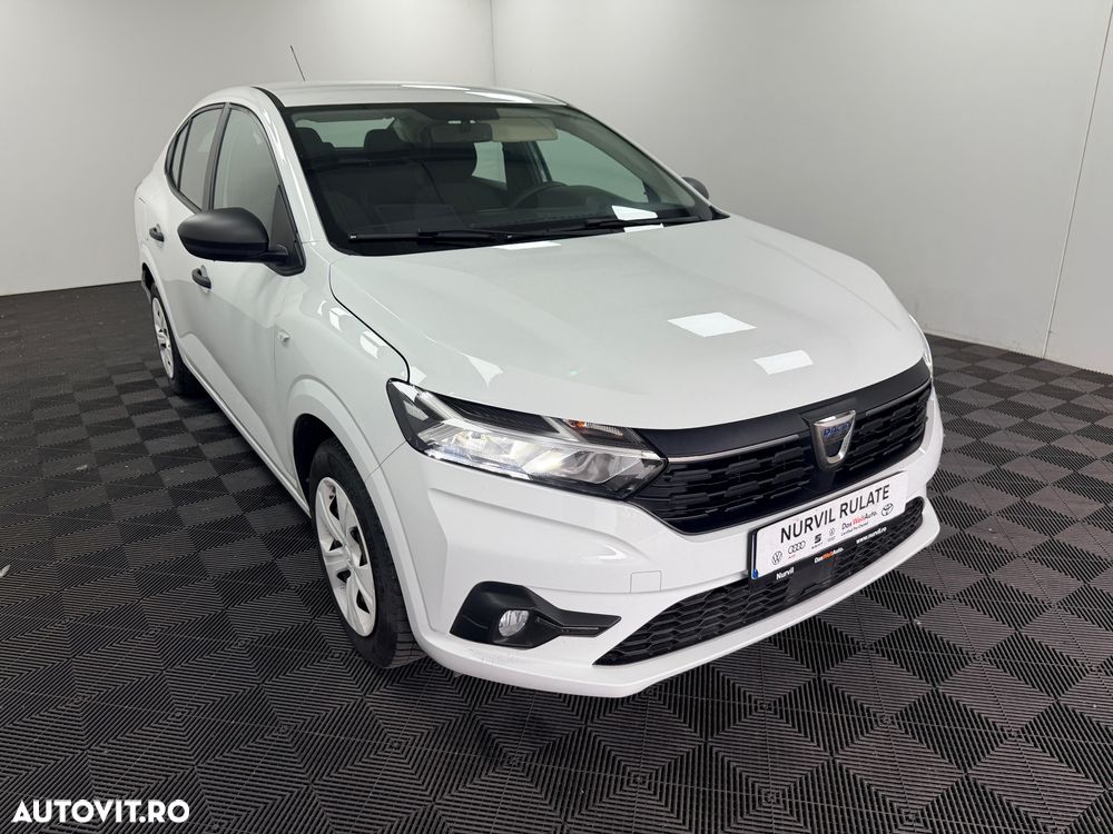 Dacia Logan TCe 90 Essential - 1