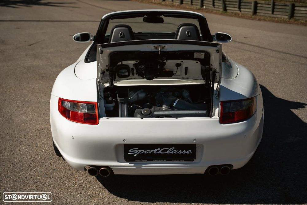 Porsche 911 (997) Carrera 4 S Cabriolet - 28