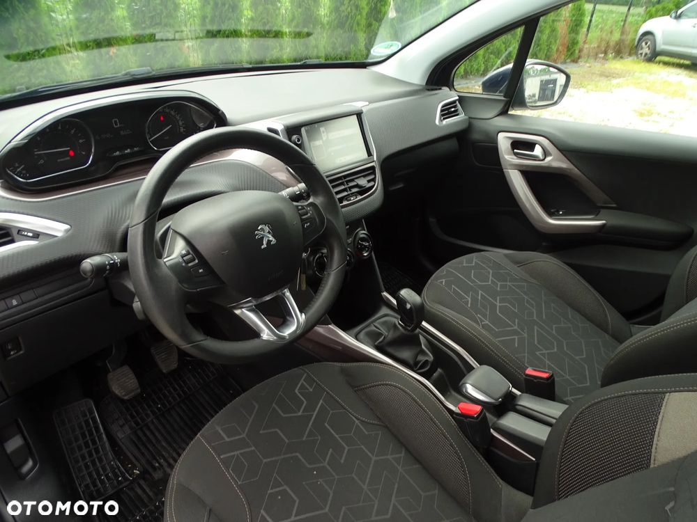 Peugeot 2008 1.2 Pure Tech Active EU6 - 3