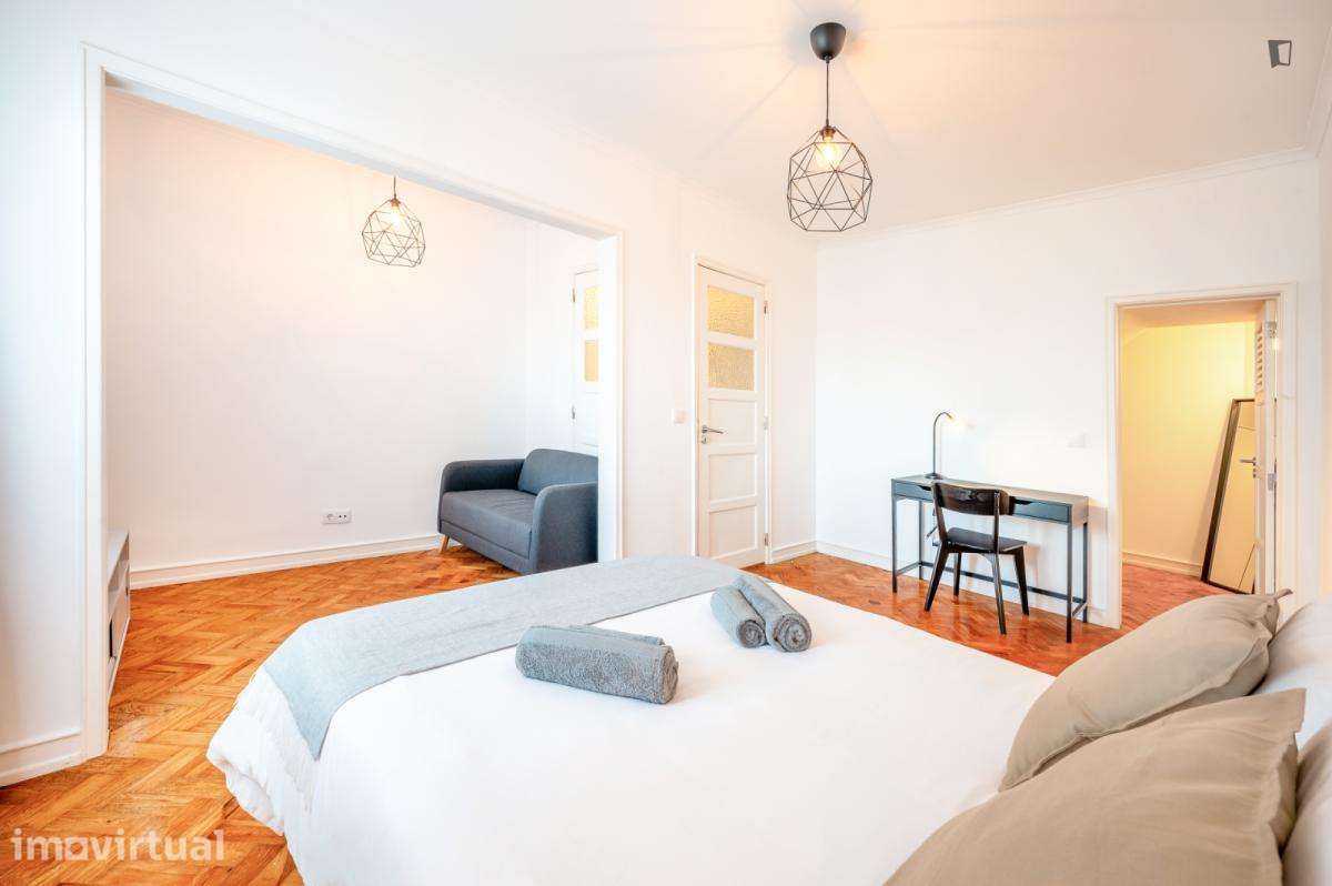 Quarto - localizado em Alameda Lisbon - Grande imagem: 4/27