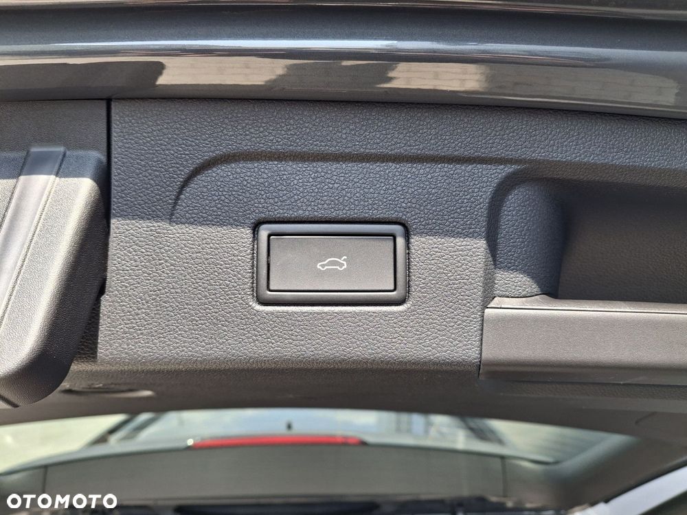 Volkswagen Touran 1.5 TSI EVO Comfortline DSG - 30