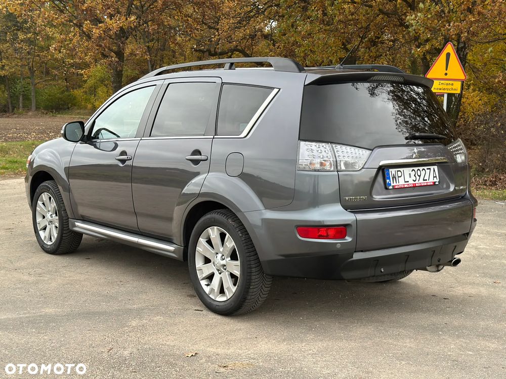 Mitsubishi Outlander 2.0 Intense + 2WD EU5 CVT - 12