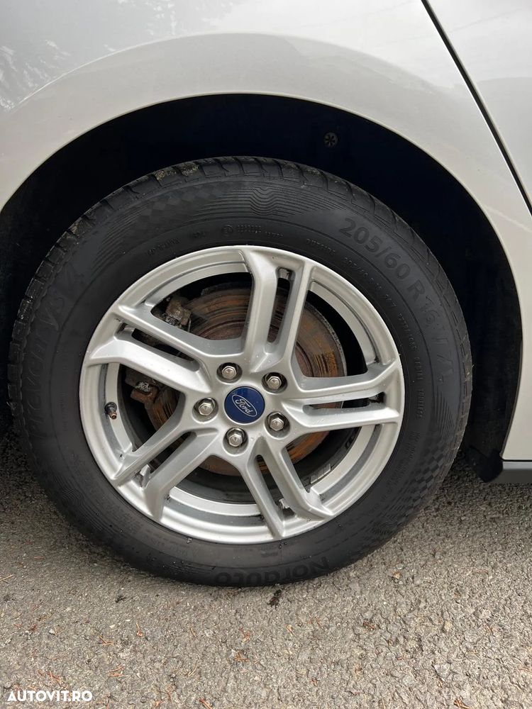 Ford Focus 2.0 EcoBlue Titanium Business - 38