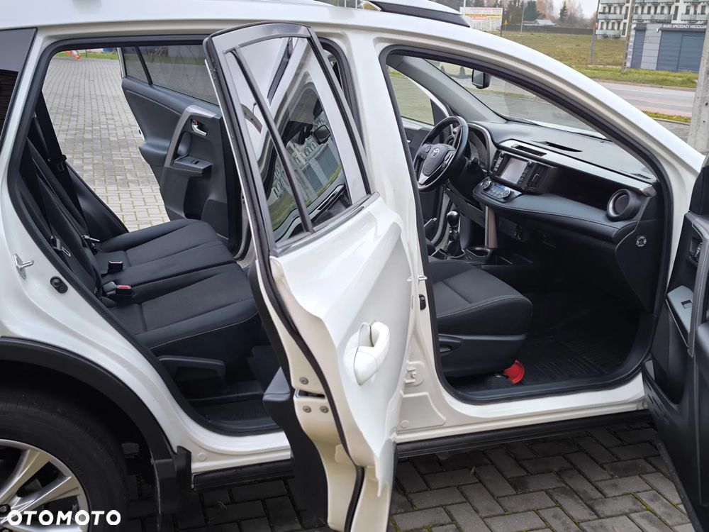 Toyota RAV4 2.0 D-4D 4x2 Start-Stop Executive - 8