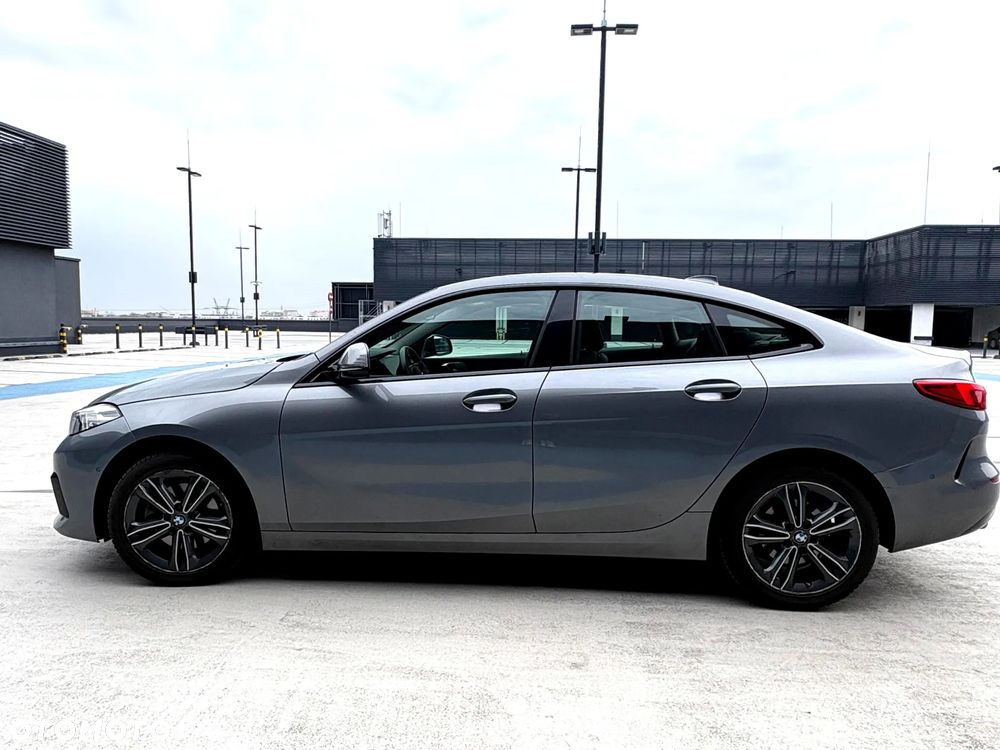 BMW Seria 3 318i M Sport - 9