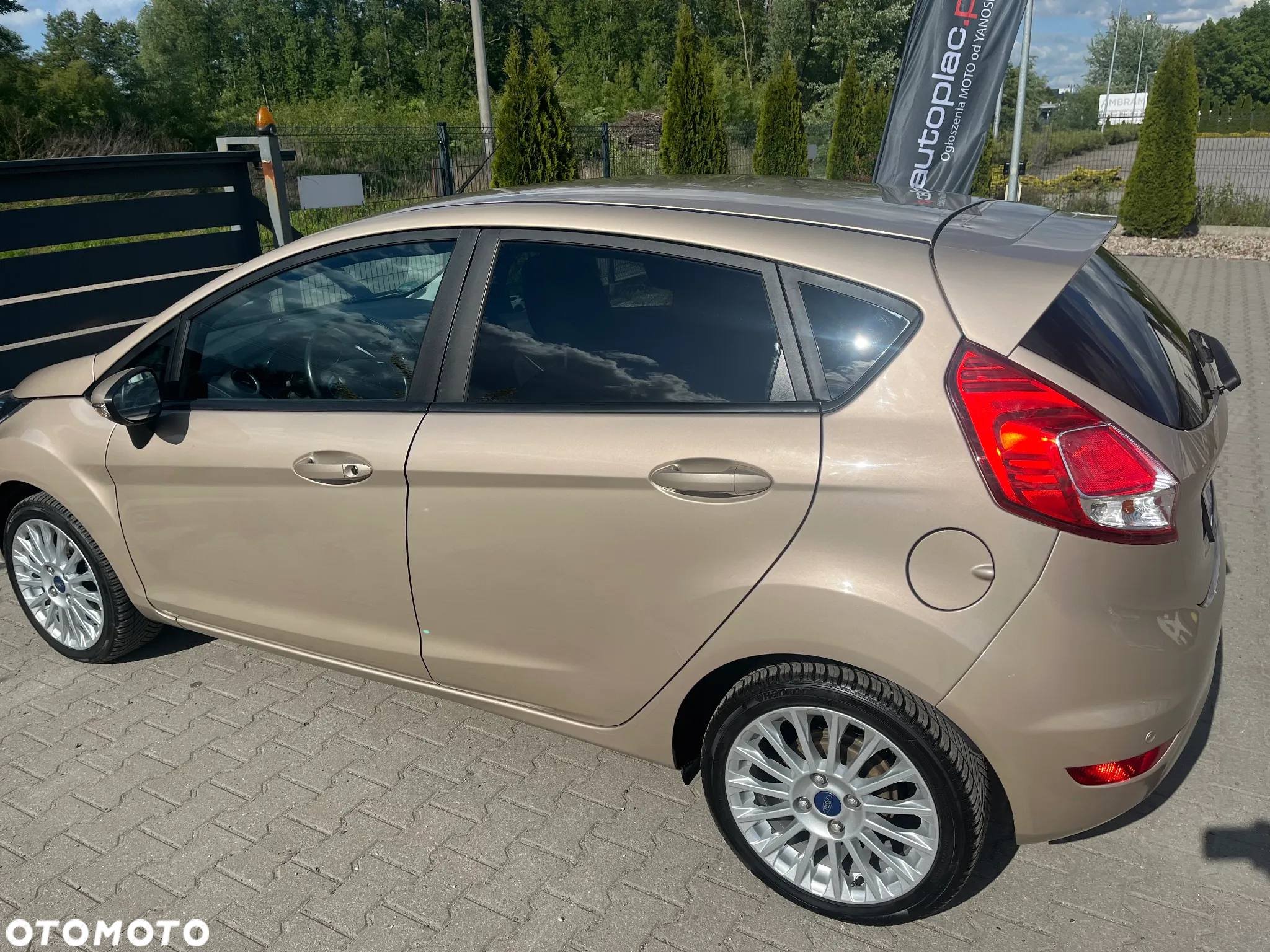 Ford Fiesta 1.4 Titanium - 11