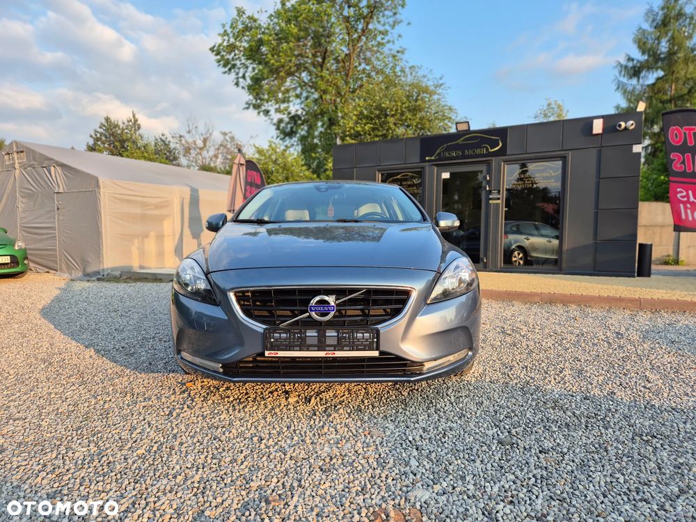Volvo V40 - 16