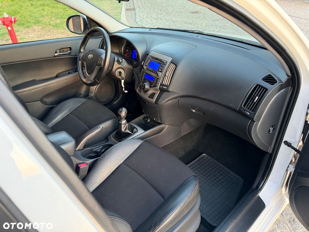 Hyundai i30 i30cw 1.4 Edition 20 - 11