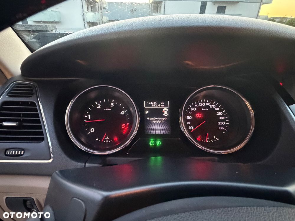 Renault Latitude - 6
