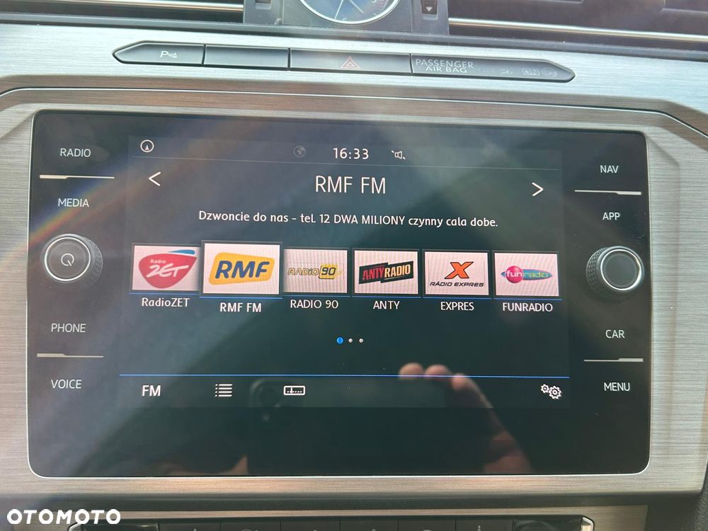 Volkswagen Passat 1.6 TDI BMT Comfortline - 15