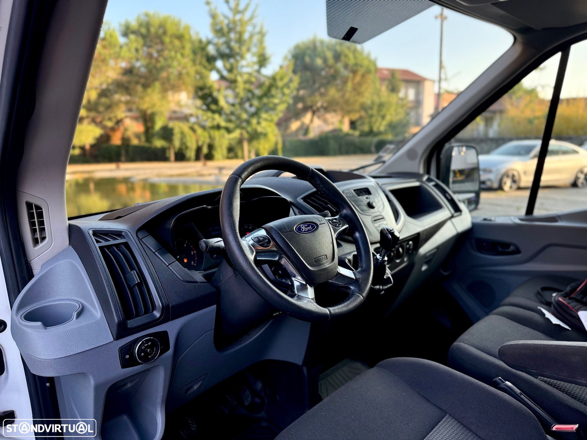Ford TRANSIT 3300kg 3L - 2