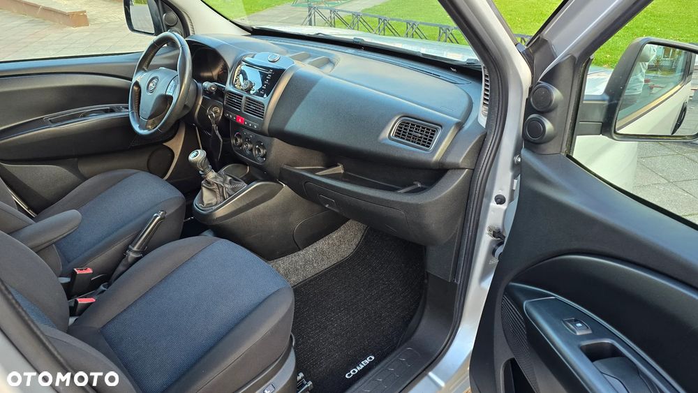 Opel Combo - 11