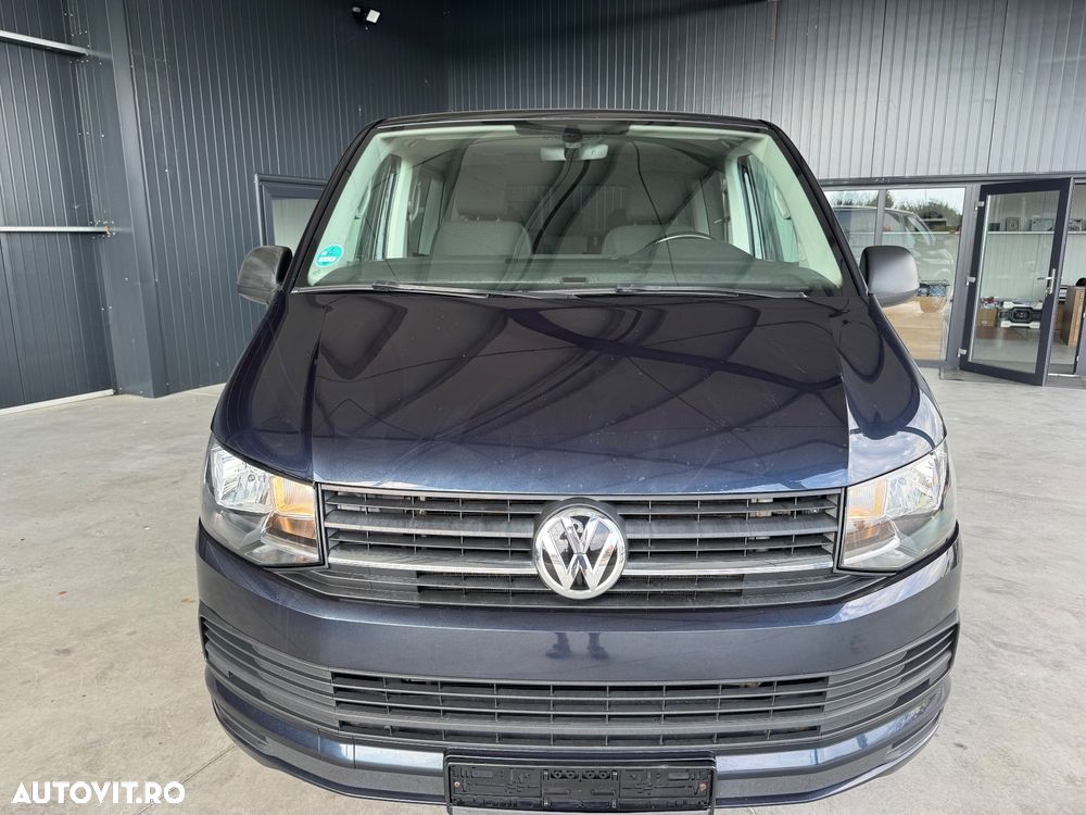 Volkswagen Multivan - 11