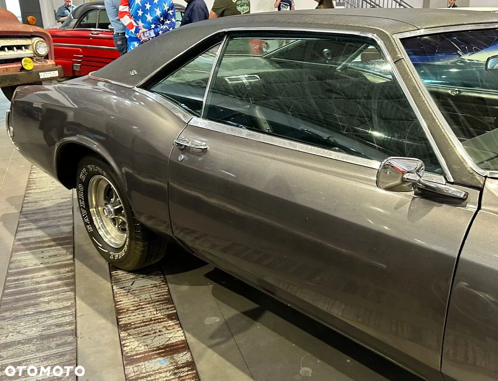 Buick Riviera - 8
