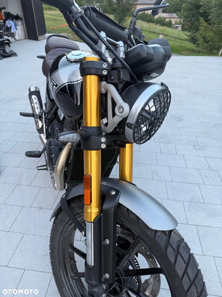 Triumph Scrambler - 3