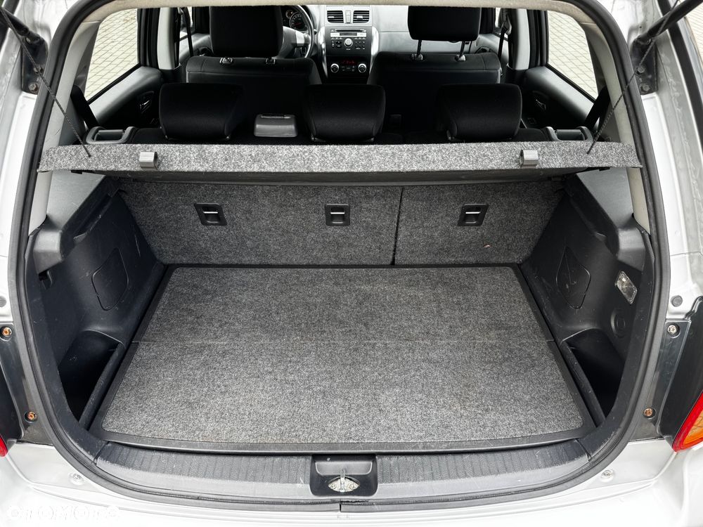 Suzuki SX4 1.6 VVT 4x2 Limited - 31