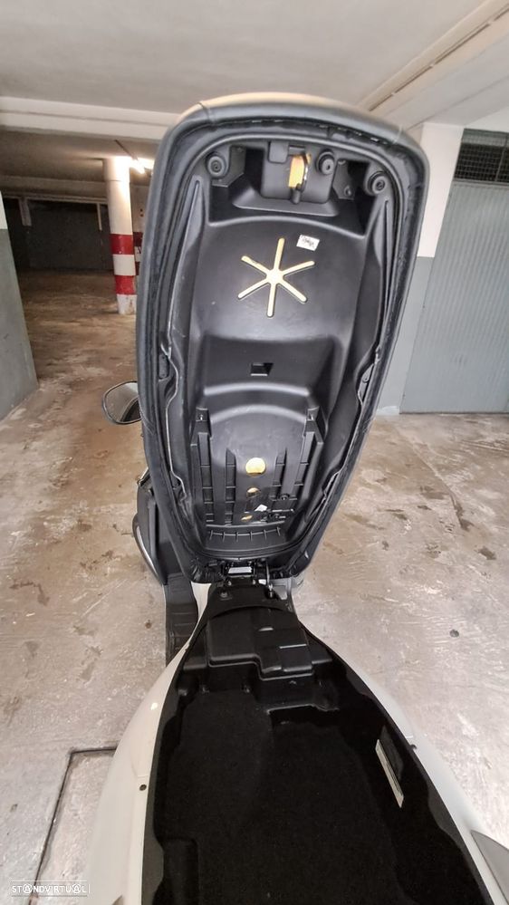 Piaggio MP3 - 9