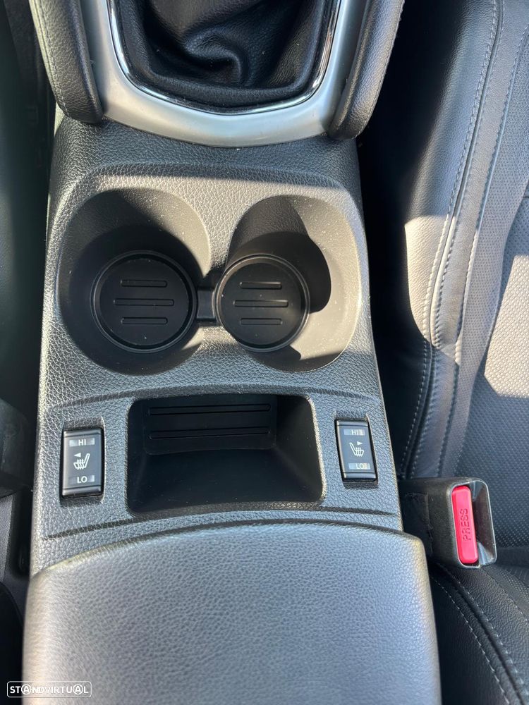 Nissan Qashqai 1.6 dCi N-Connecta RS+PS - 19