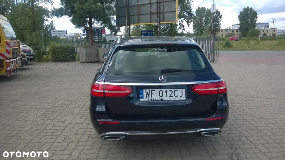 Mercedes-Benz Klasa E 350 d 4Matic 9G-TRONIC Exclusive - 5