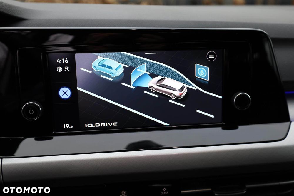 Volkswagen Golf 2.0 TDI Life - 26