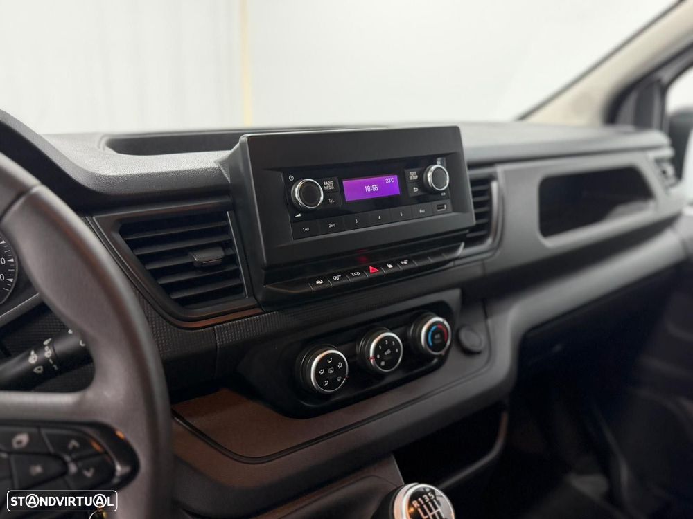 Renault Trafic 2.0 Blue dCi L2H1 IP - 6
