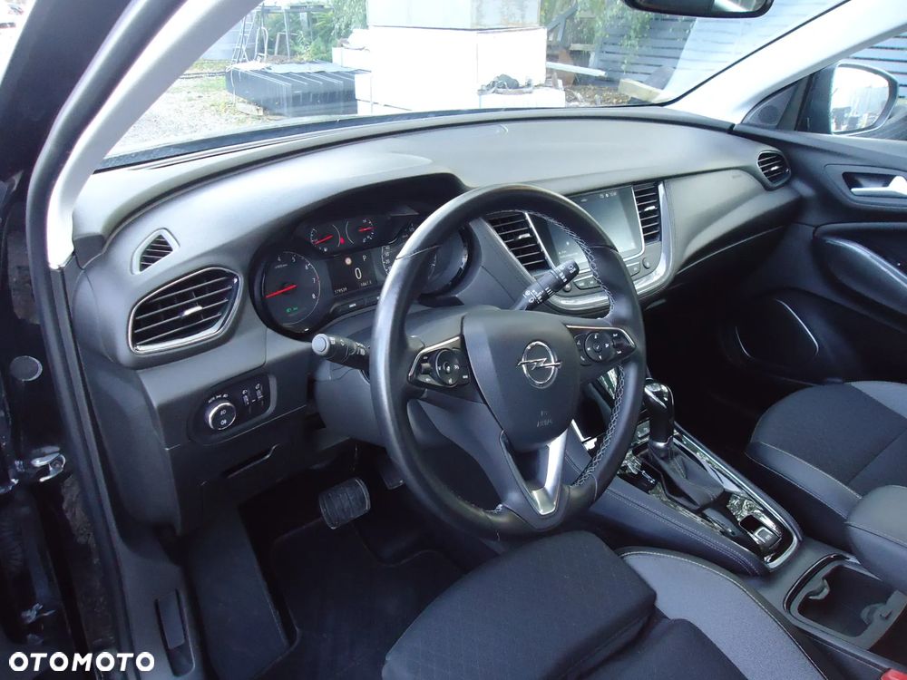Opel Grandland X 1.5 D Start/Stop Color Line - 11