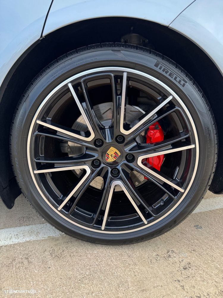 Porsche Panamera 4 E-Hybrid Platinum Edition com PDLS - 21