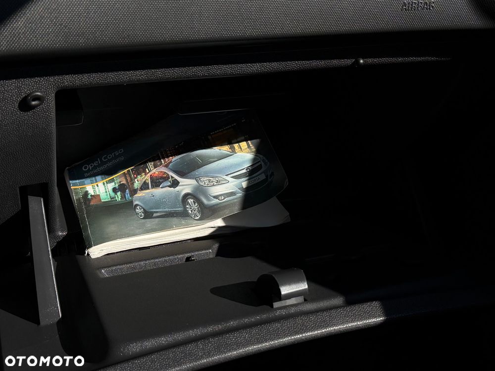 Opel Corsa 1.2 16V - 21