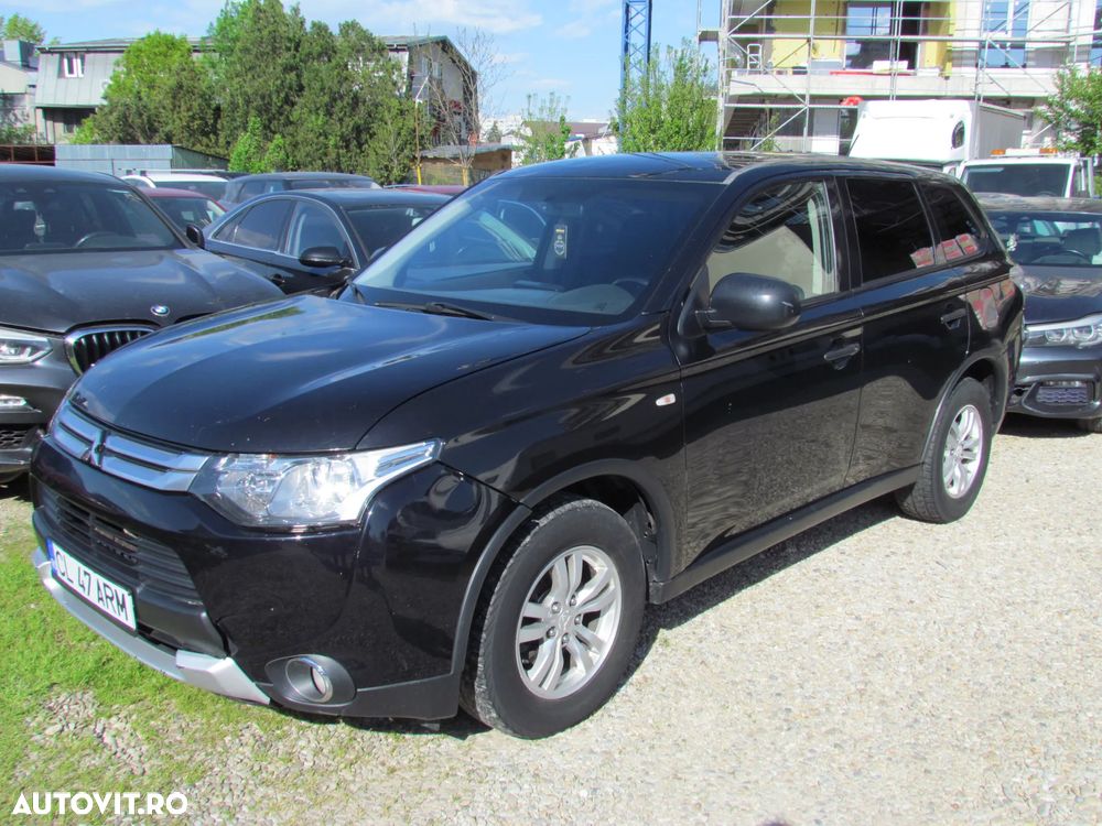 Mitsubishi Outlander 2.2 DI-D 4WD Plus - 2
