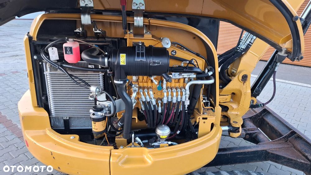 Caterpillar CAT 304E Rok 2015 - 7