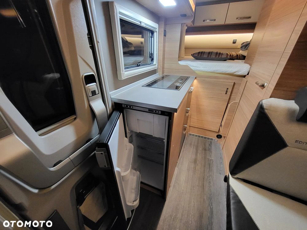 Volkswagen Carawan - 7