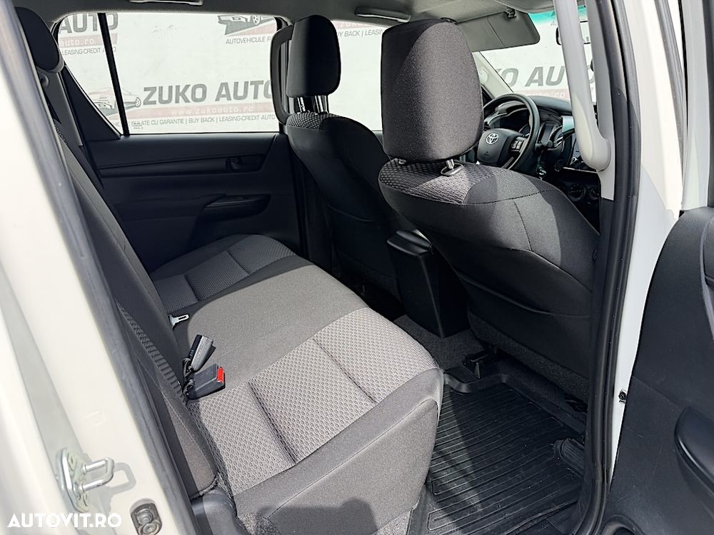 Toyota Hilux - 8