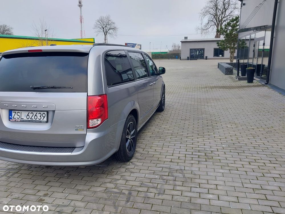 Dodge Grand Caravan 3.6 R/T - 2