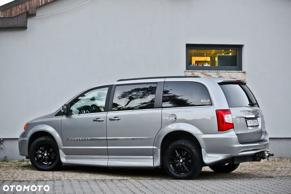 Chrysler Town & Country 3.6 Limited - 4