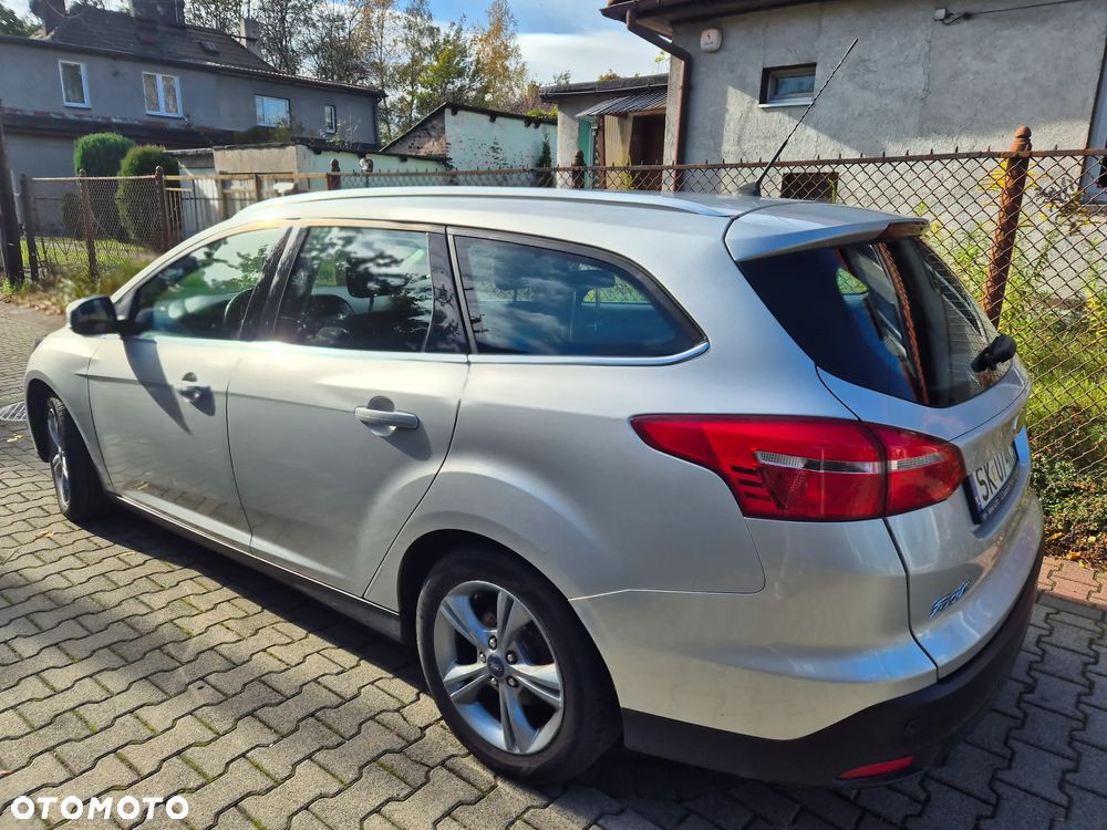 Ford Focus 1.5 EcoBoost Titanium ASS - 4