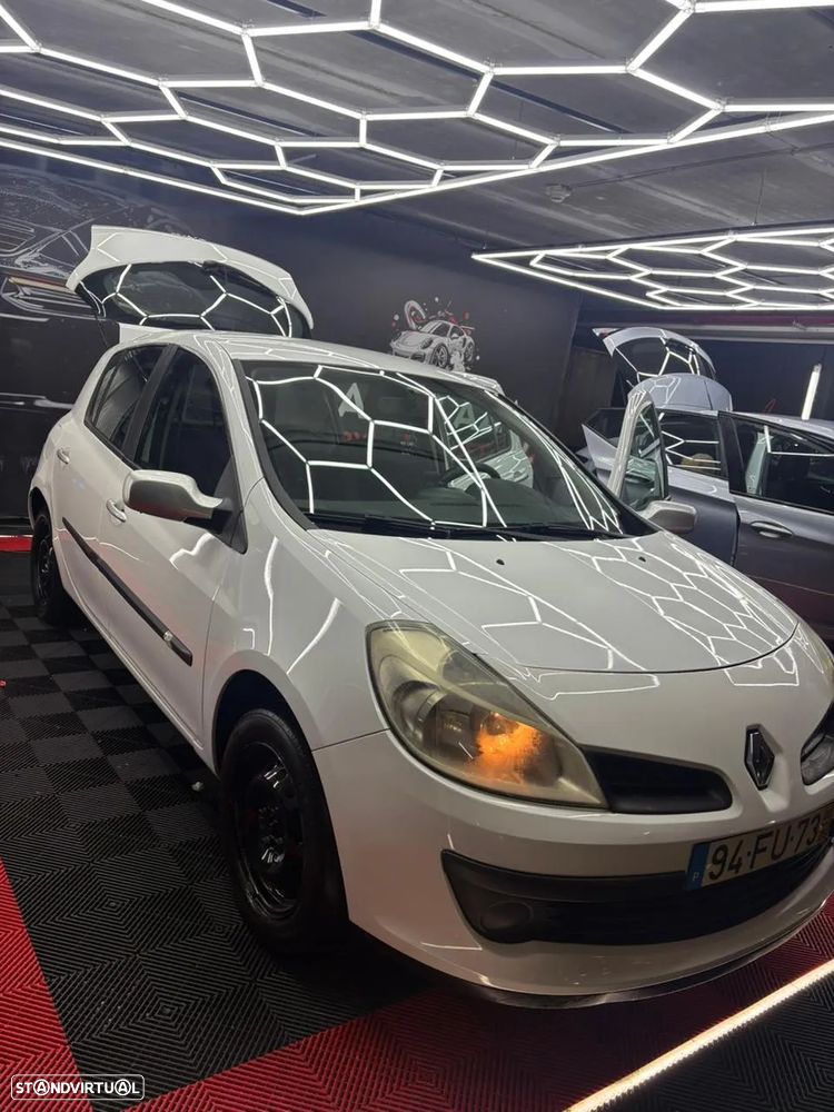 Renault Clio 1.5 dCi Confort - 2