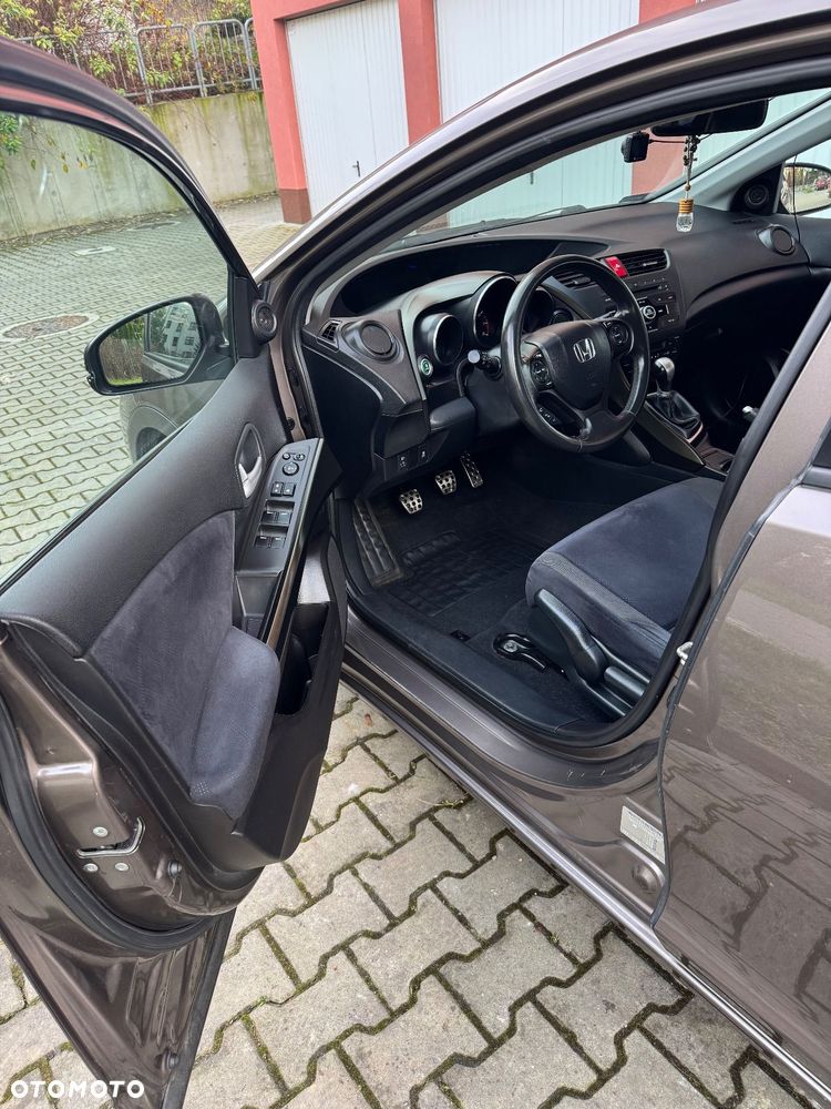 Honda Civic 1.8 Sport - 8