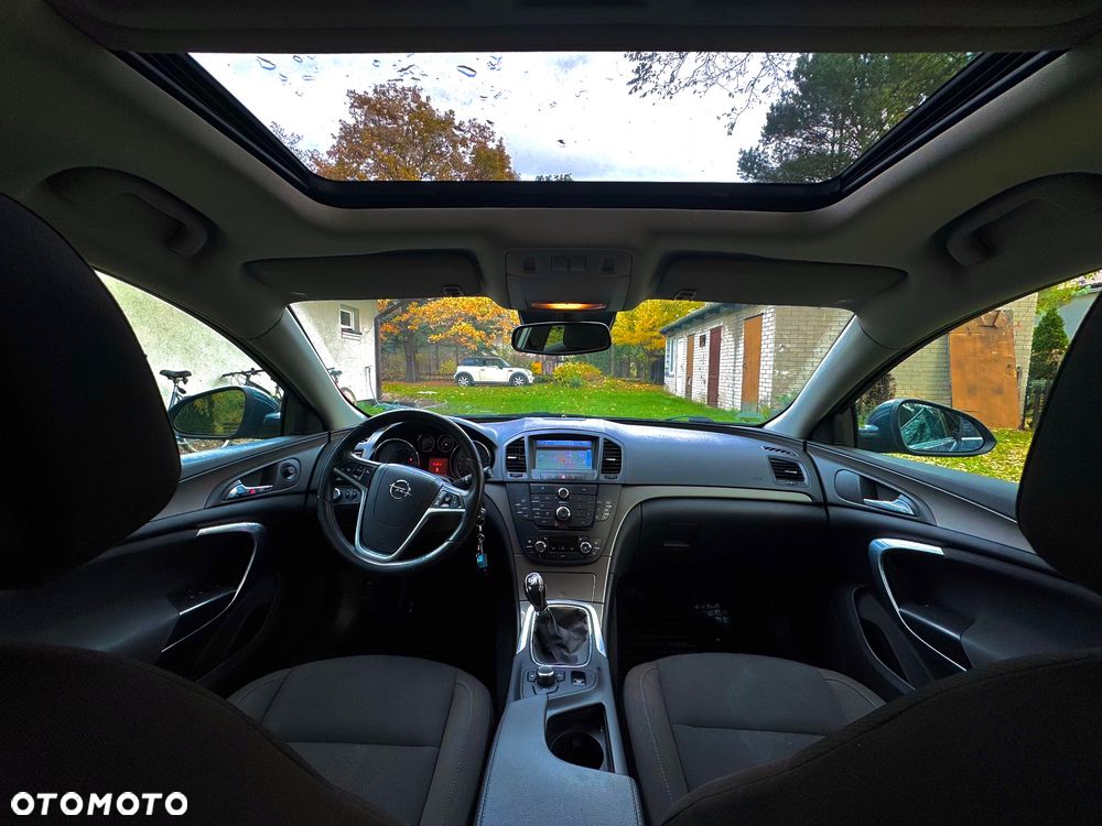 Opel Insignia - 10