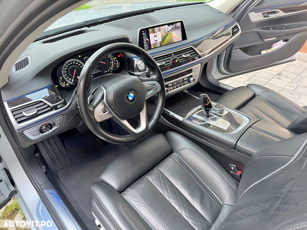 BMW Seria 7 740d xDrive - 8