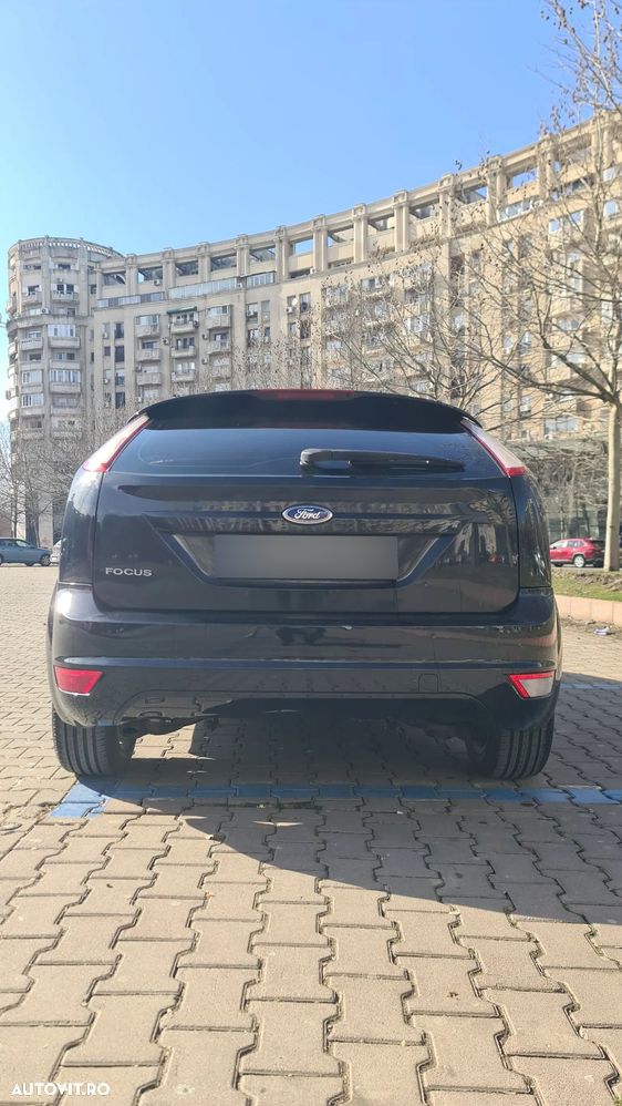 Ford Focus 1.6 Ti-VCT Titanium - 16