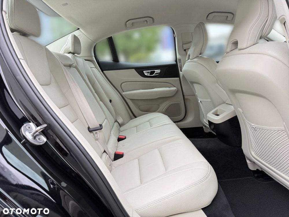 Volvo S60 - 28