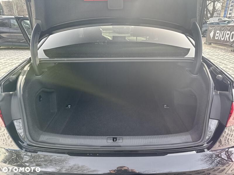 Audi A4 Limousine 35 TDI mHEV S tronic - 13