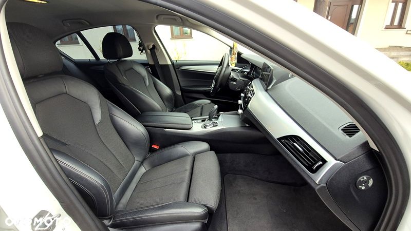 BMW Seria 5 520d Efficient Dynamics Sport Line sport - 11