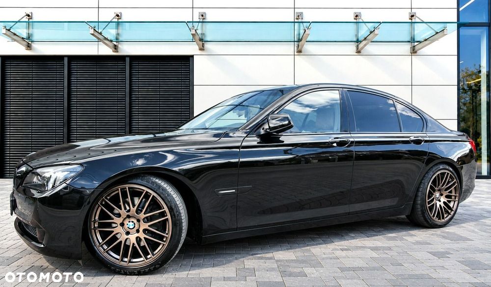 BMW Seria 7 2010