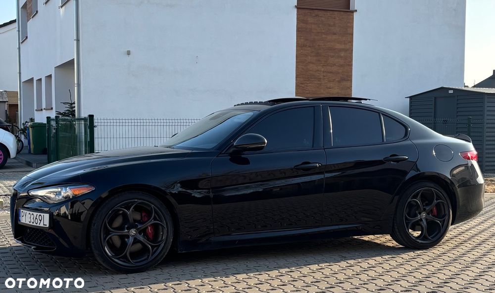 Alfa Romeo Giulia 2.0 Turbo 16V AT8 Veloce - 8