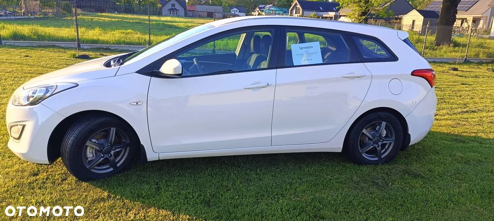 Hyundai i30 1.6 Classic + - 4