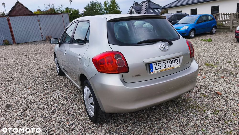 Toyota Auris 2.0 D-4D Luna - 10