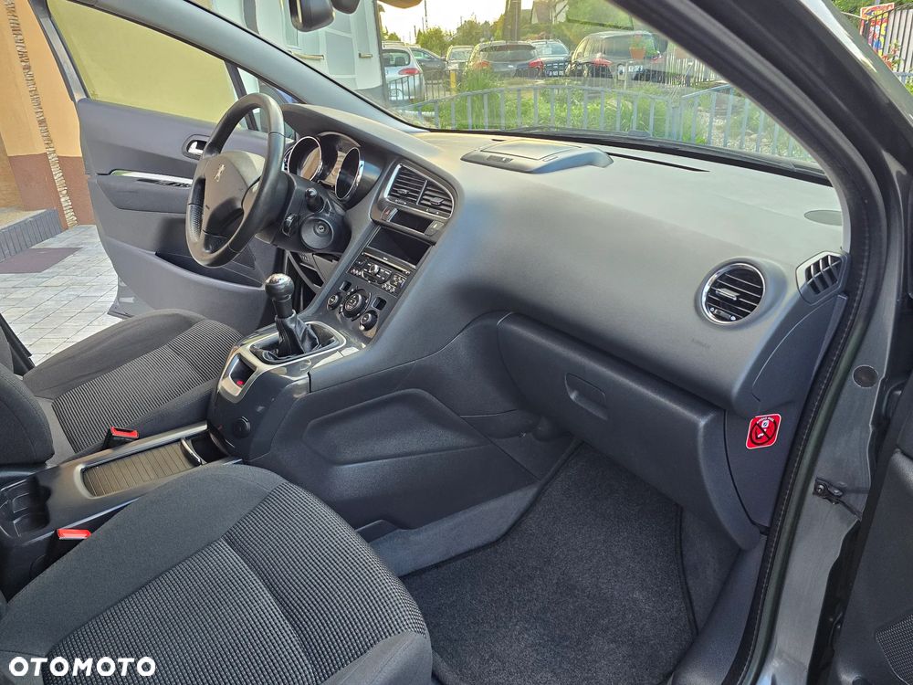 Peugeot 5008 120 VTi Active - 29