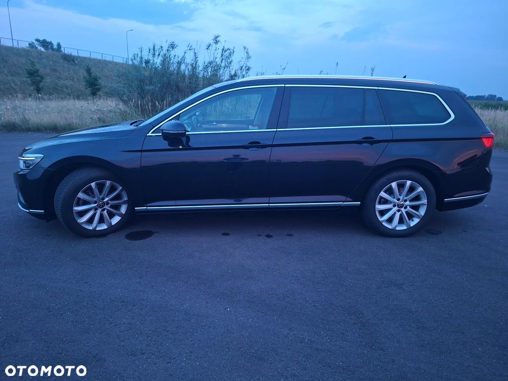 Volkswagen Passat 2.0 TDI EVO Elegance DSG - 24