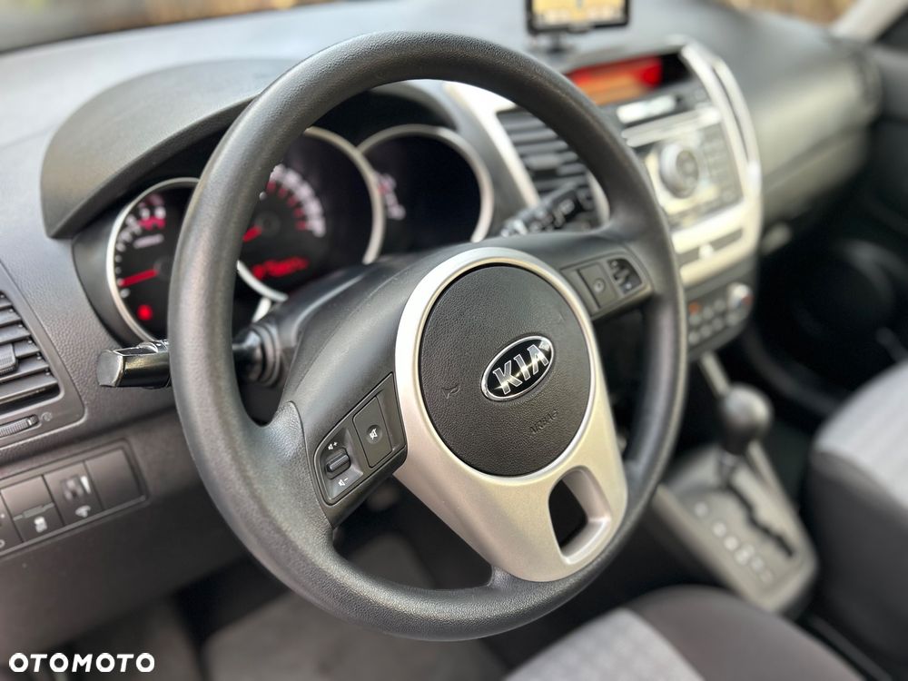 Kia Venga 1.6 CVVT Automatik Platinum Edition - 24